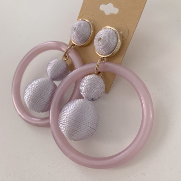 Earrings Lavender Purple  Hoop with Texture Bail NEW Gold Tone - Picture 2 of 3